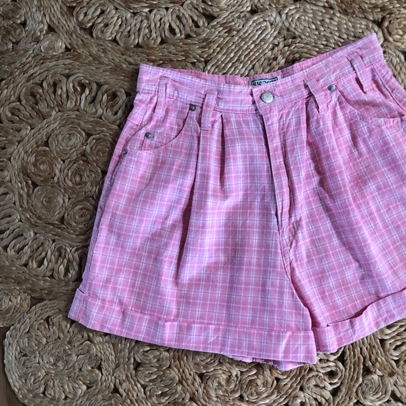 Vintage 90s pink and white plaid shorts 29” waist - Picture 8 of 8